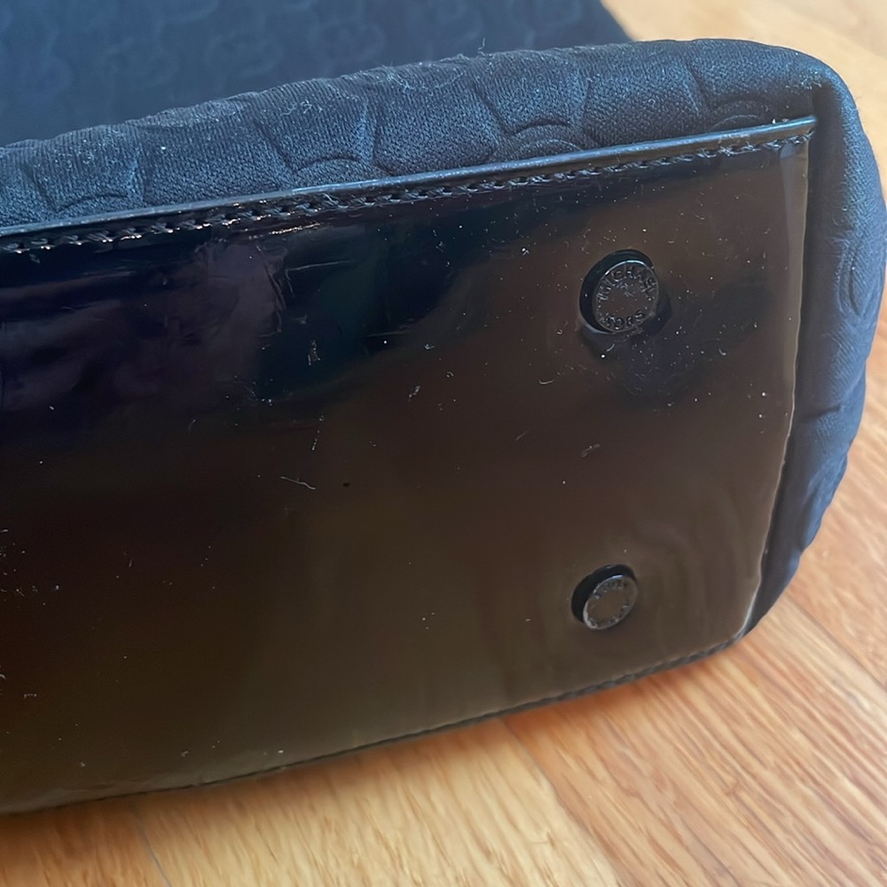 Michael Kors Black Tote Bag Minimalist Design Everyday Essential - Picture 9 of 10